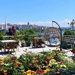 Oda ve Kahvaltı Garden Terrace